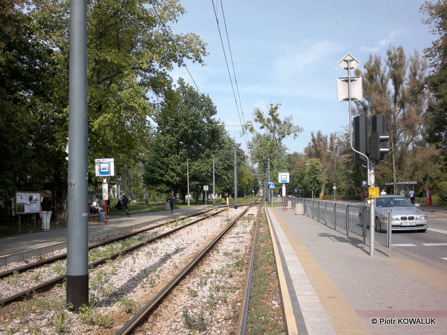 Mijanka tramwajowa linii 20 przed akademikiem wojskowym 01.
